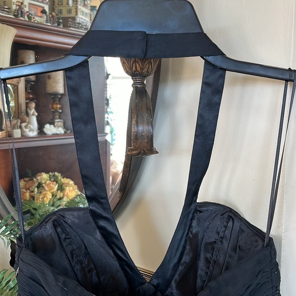 Brand New Express Silk Black V-Neck Swarovski Crystal Jeweled Party Top Dressy - Picture 12 of 16